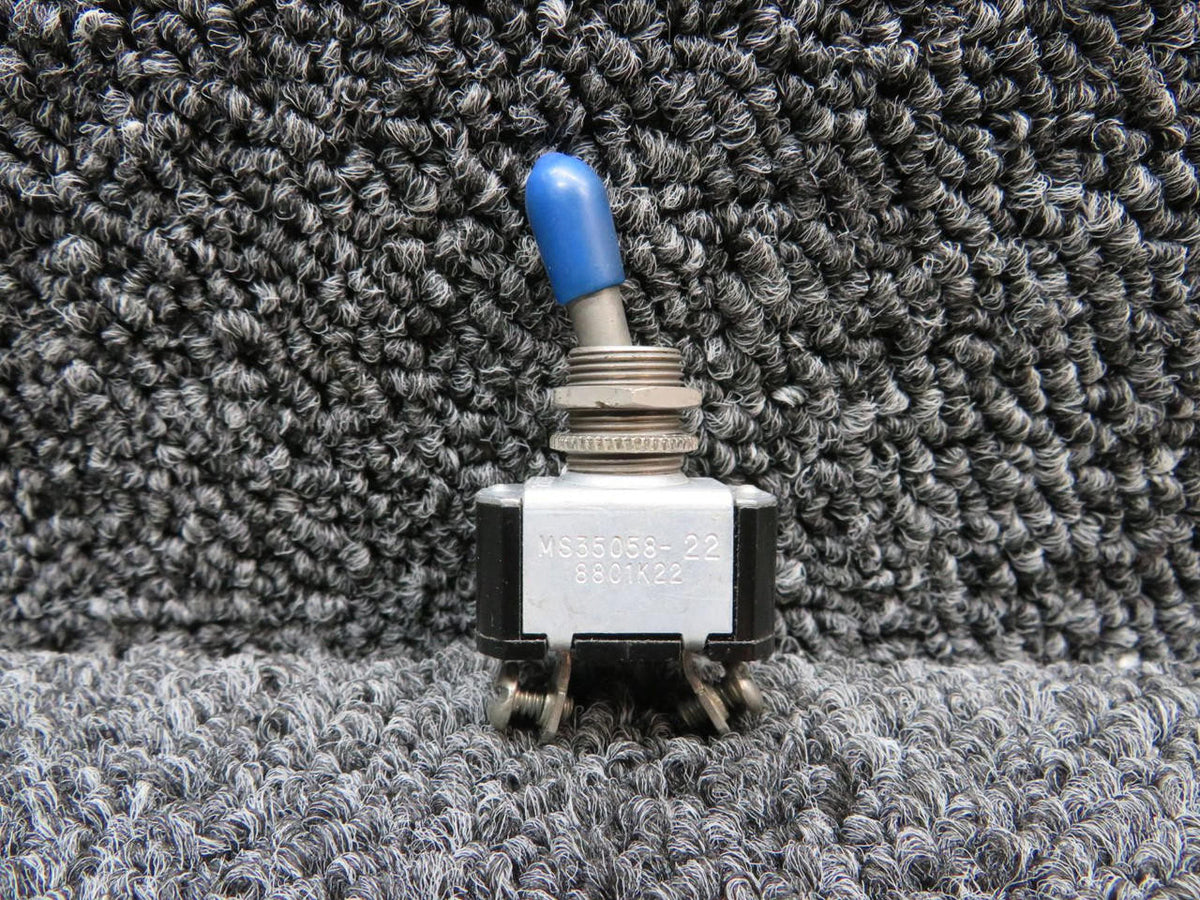 Cutler-Hammer MS35058-22 (Alt: 8801K22) Cutler-Hammer Toggle Switch Assembly
