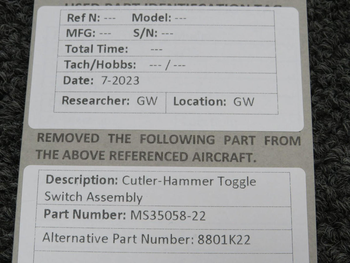 Cutler-Hammer MS35058-22 (Alt: 8801K22) Cutler-Hammer Toggle Switch Assembly