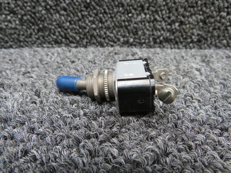 Cutler-Hammer MS35058-22 (Alt: 8801K22) Cutler-Hammer Toggle Switch Assembly