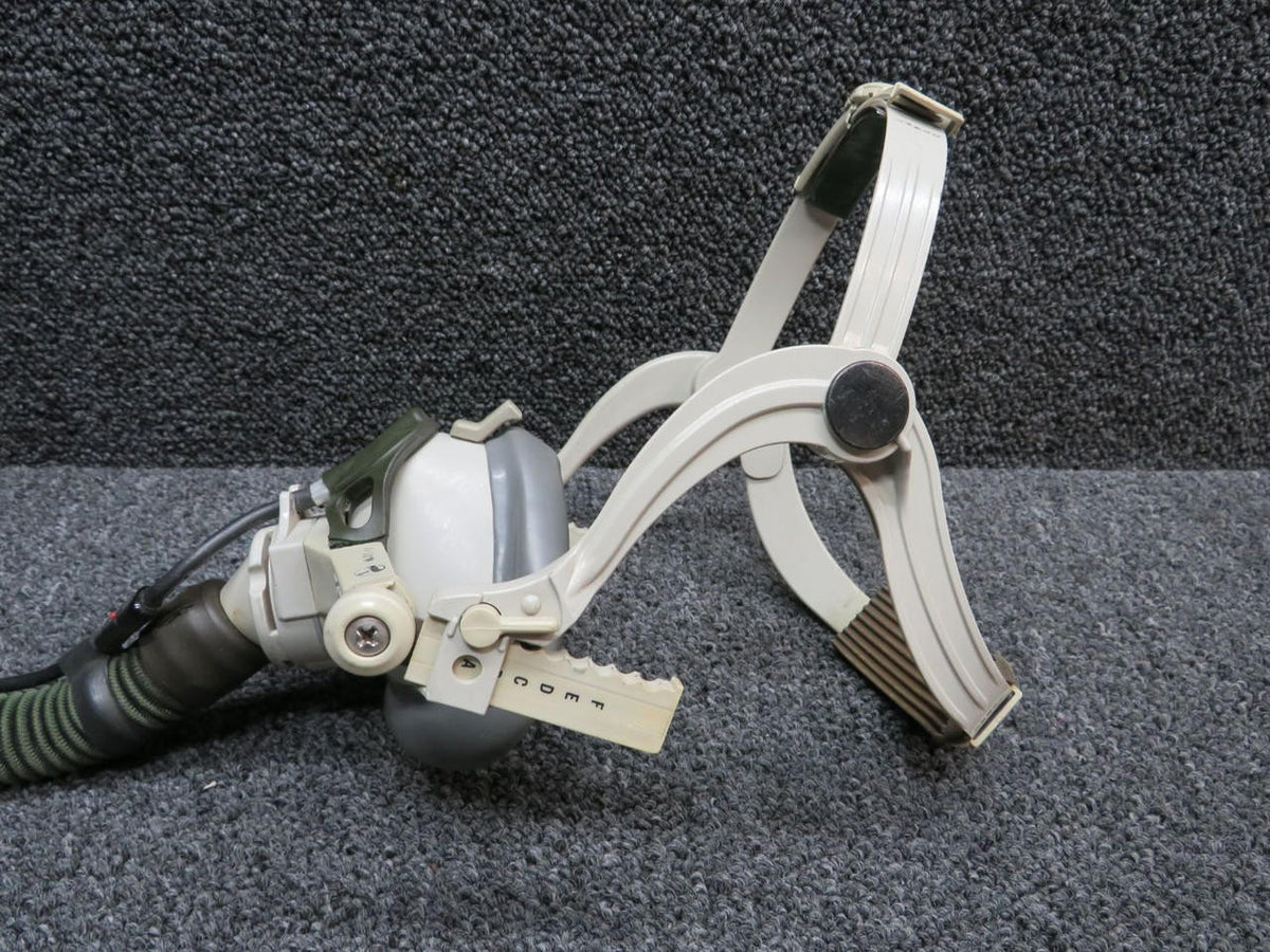 Puritan 114423-62 Puritan-Bennett Sweep-On Crew Oxygen Mask Assembly