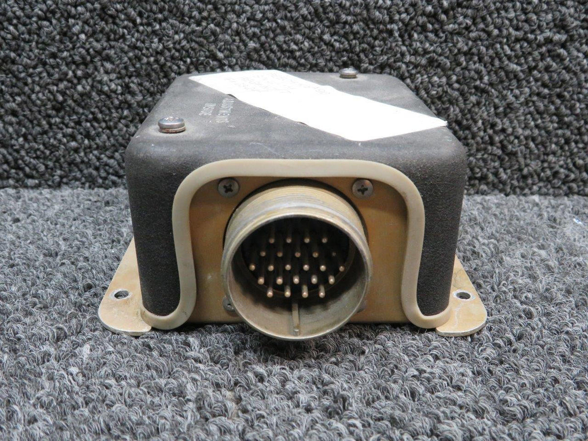 Honeywell DG114A1 Honeywell Altitude Reference Coupler (Dented)