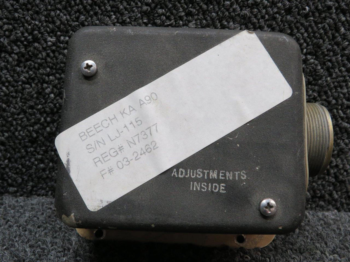 Honeywell DG114A1 Honeywell Altitude Reference Coupler (Dented)