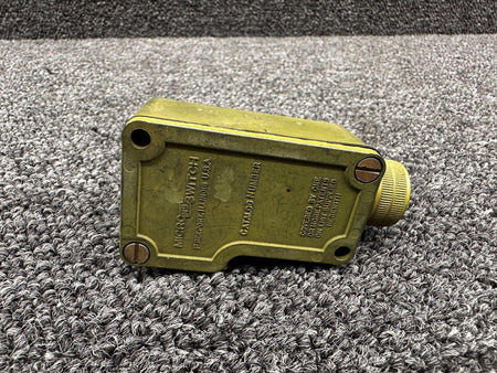 Mooney Aircraft Parts & Accessories 2VA1 Mooney Micro Switch Assembly