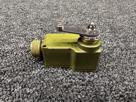 Mooney Aircraft Parts & Accessories 2VA1 Mooney Micro Switch Assembly