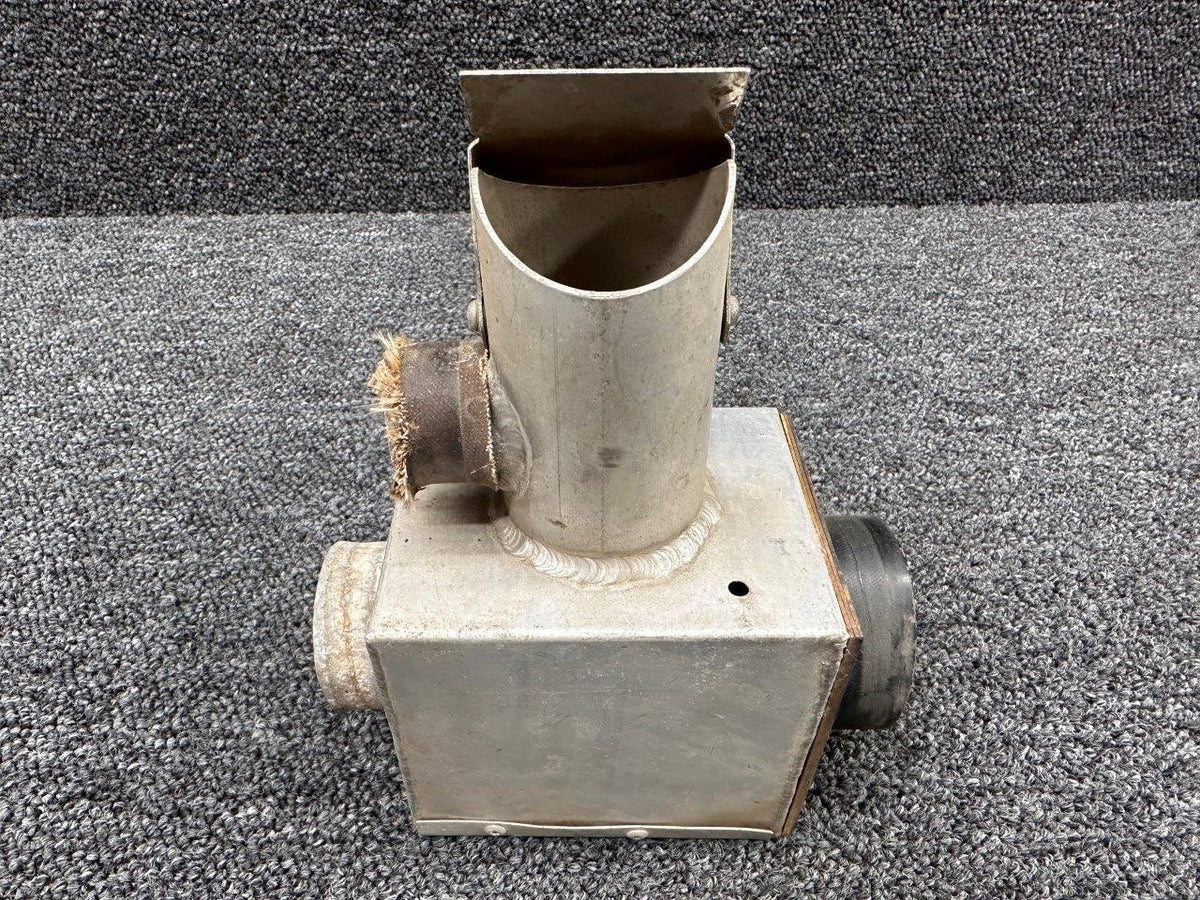 Mooney Aircraft Parts & Accessories 640032-509 Mooney Pilot’s Outlet Assembly with Valve