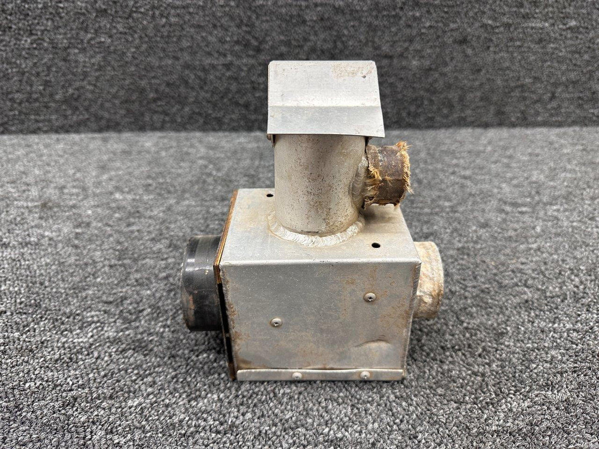 Mooney Aircraft Parts & Accessories 640032-509 Mooney Pilot’s Outlet Assembly with Valve