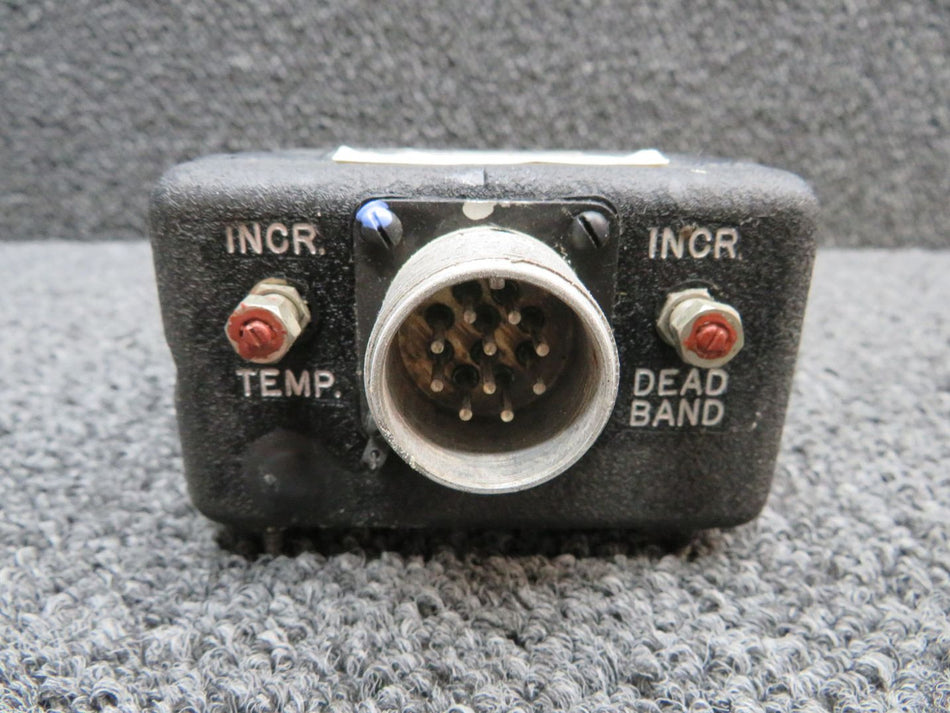 CYLZ6631-1 Barber-Colman Control Box with Yellow Serviceable Tag (Overhauled)