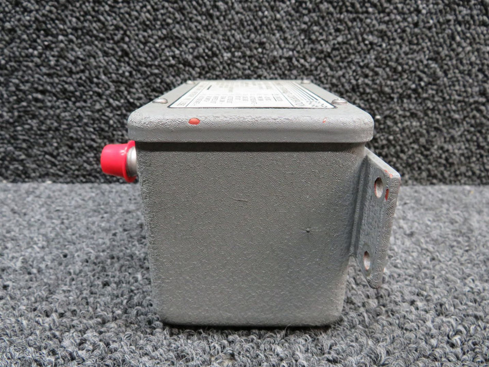 04077 MOD-1 CIC 8800M Air Data Module (Volts: 28, Altitude Rate: 10000)