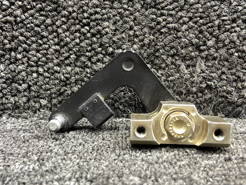 D574-2, D573-1 Robinson R44II Forward Cabin Door Arm w/Block RH