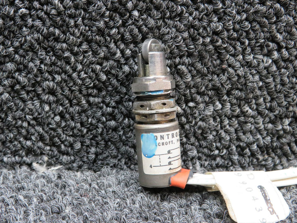 H11-331 (Alt: MS27240-3) LearJet 25D Limit Switch Assembly