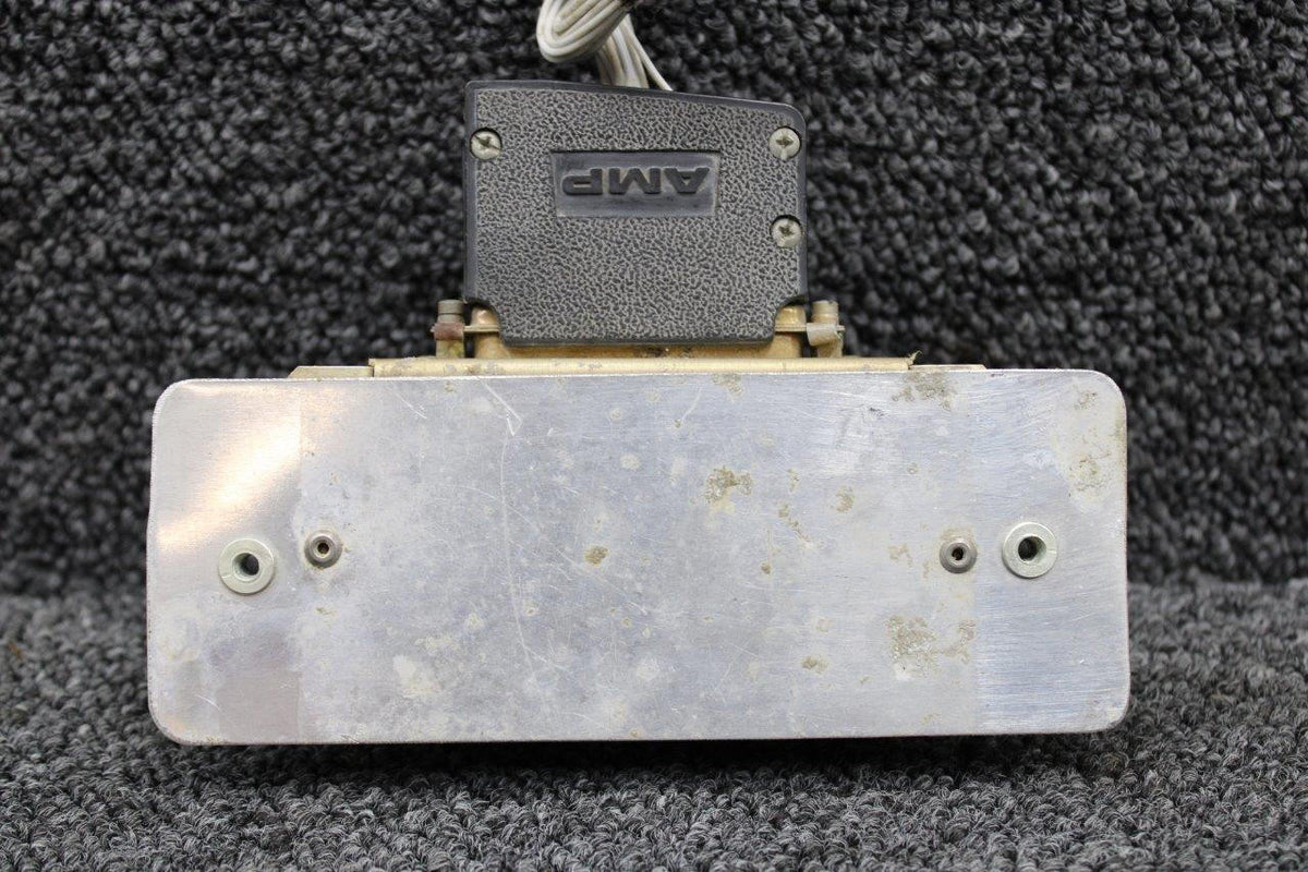 Northern Airborne Technology RS08-001 Northern Airborne Modular Remote Switch with Bracket (Volts: 9-33)