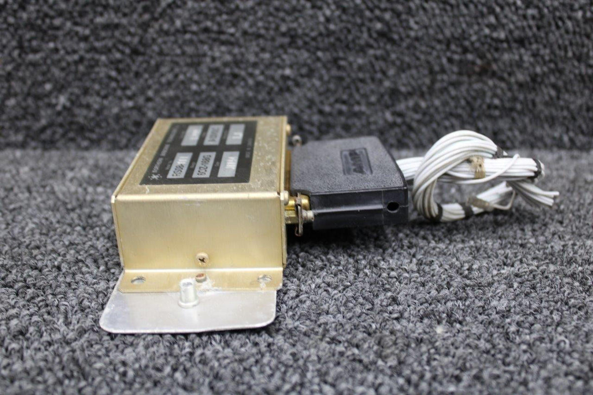 Northern Airborne Technology RS08-001 Northern Airborne Modular Remote Switch with Bracket (Volts: 9-33)