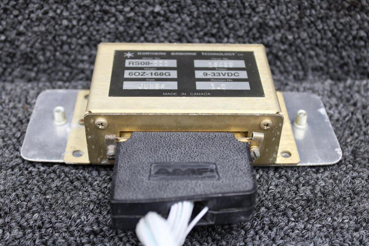 Northern Airborne Technology RS08-001 Northern Airborne Modular Remote Switch with Bracket (Volts: 9-33)