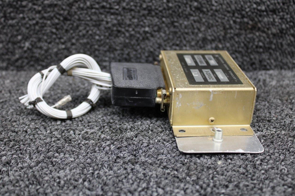 Northern Airborne Technology RS08-001 Northern Airborne Modular Remote Switch with Bracket (Volts: 9-33)