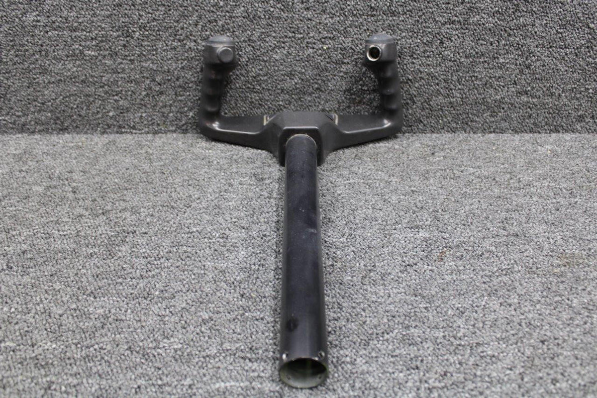 Piper Aircraft Parts 82830-003 (Use: 82830-801) Piper PA46-310P Control Yoke Wheel Assy RH w Switch