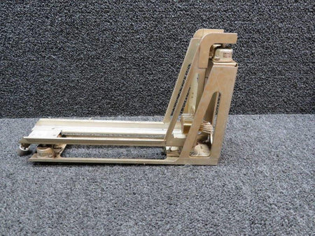 Collins 522-0801-005 Collins 390D-11 Mount Set