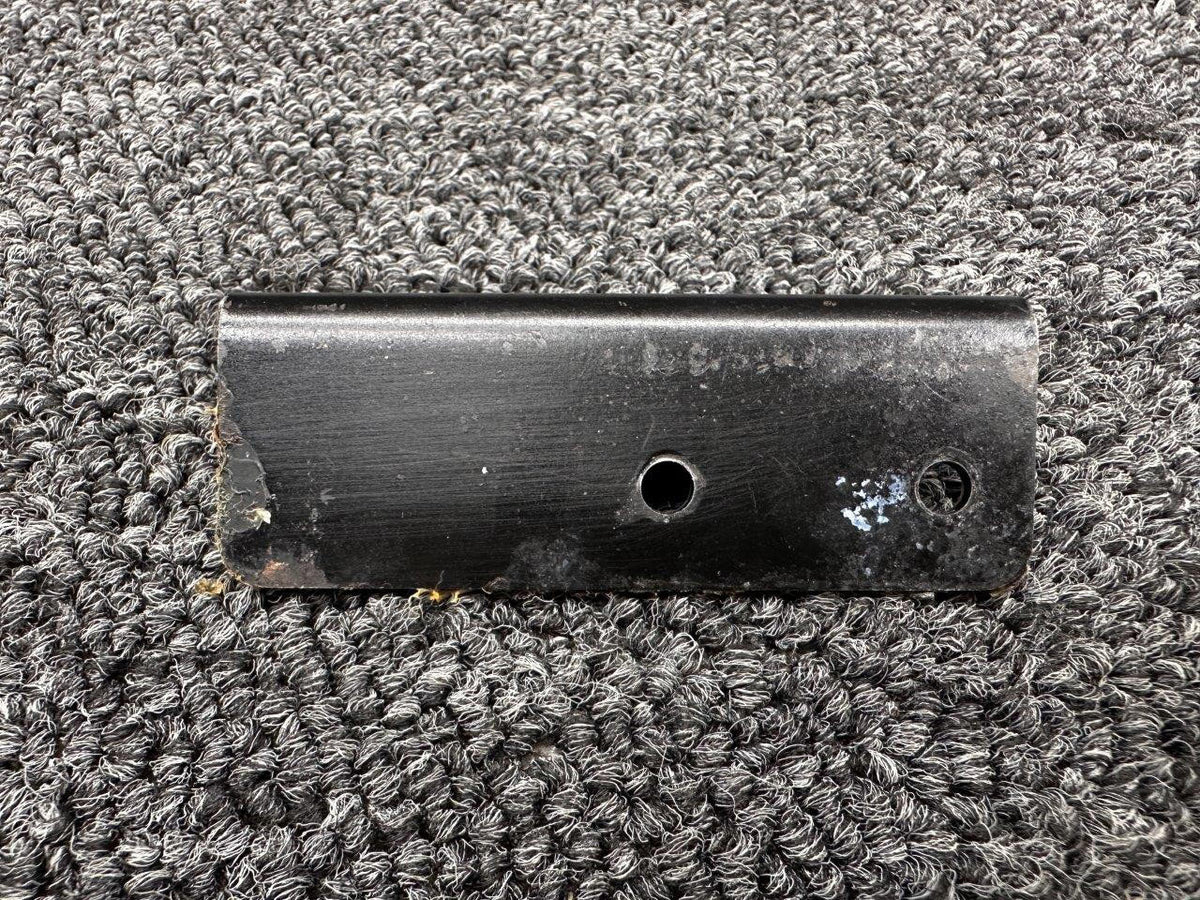 Piper Aircraft Parts 84722-030 Piper PA46-310P Center Seat Bracket