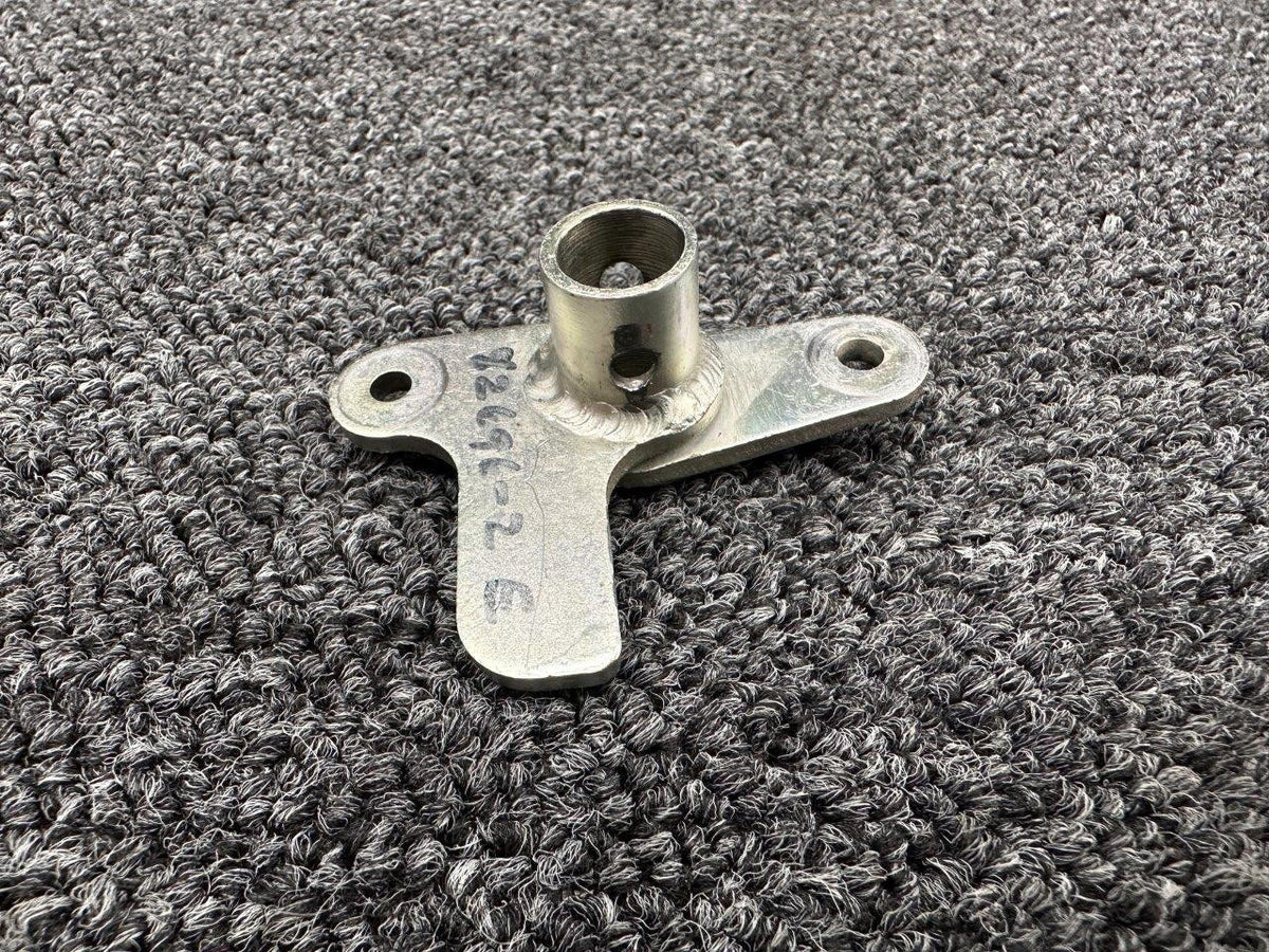 Piper Aircraft Parts 82696-002 Piper PA46-310P Upper Cabin Door Latch Bellcrank