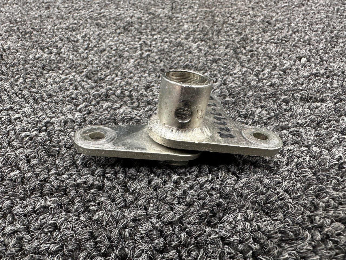 Piper Aircraft Parts 82696-002 Piper PA46-310P Upper Cabin Door Latch Bellcrank