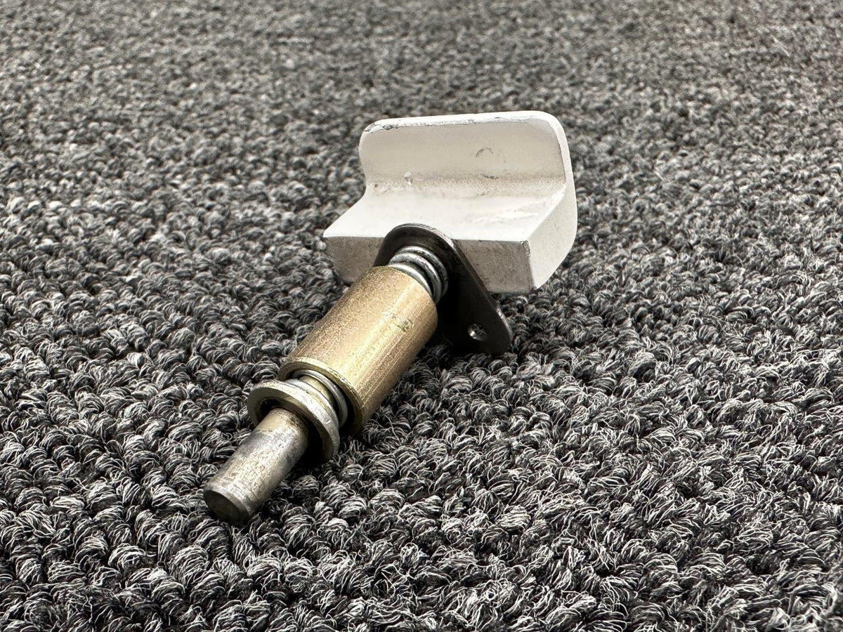 Piper Aircraft Parts 84968-002 Piper PA46-310P Upper Cabin Door Lock Handle