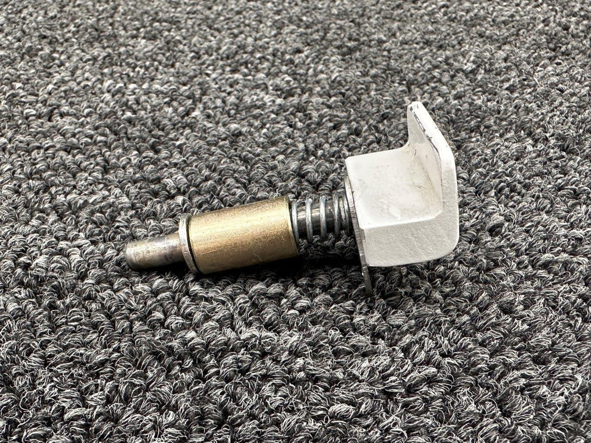 Piper Aircraft Parts 84968-002 Piper PA46-310P Upper Cabin Door Lock Handle