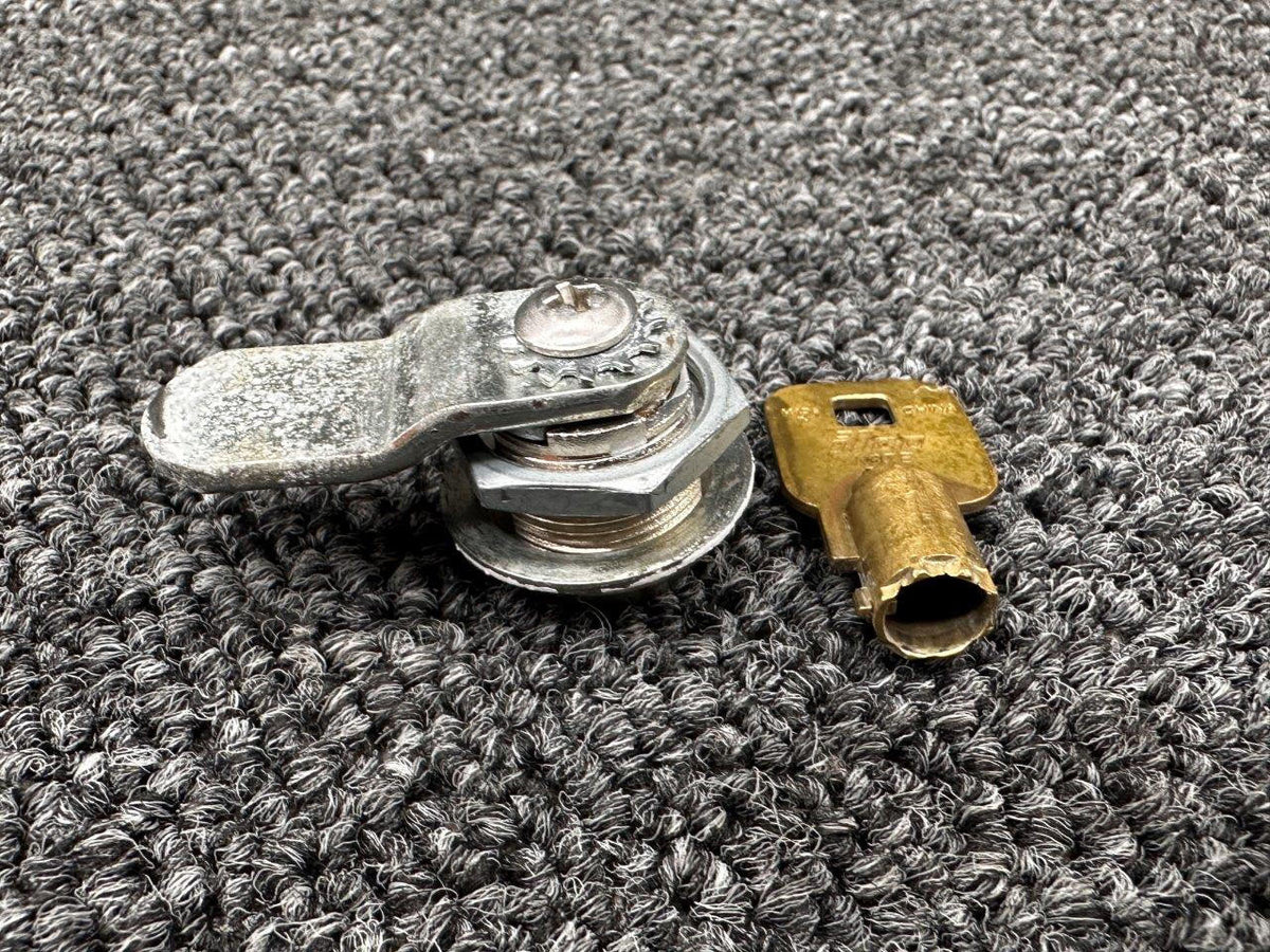 Piper Aircraft Parts 83270-003 (Use: 83270-002) Piper PA46-310P Cabin Door Lock with Key
