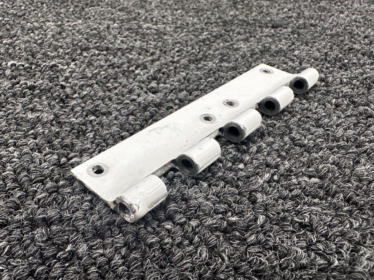 Piper Aircraft Parts 83721-003 Piper PA46-310P Main Gear Door Hinge