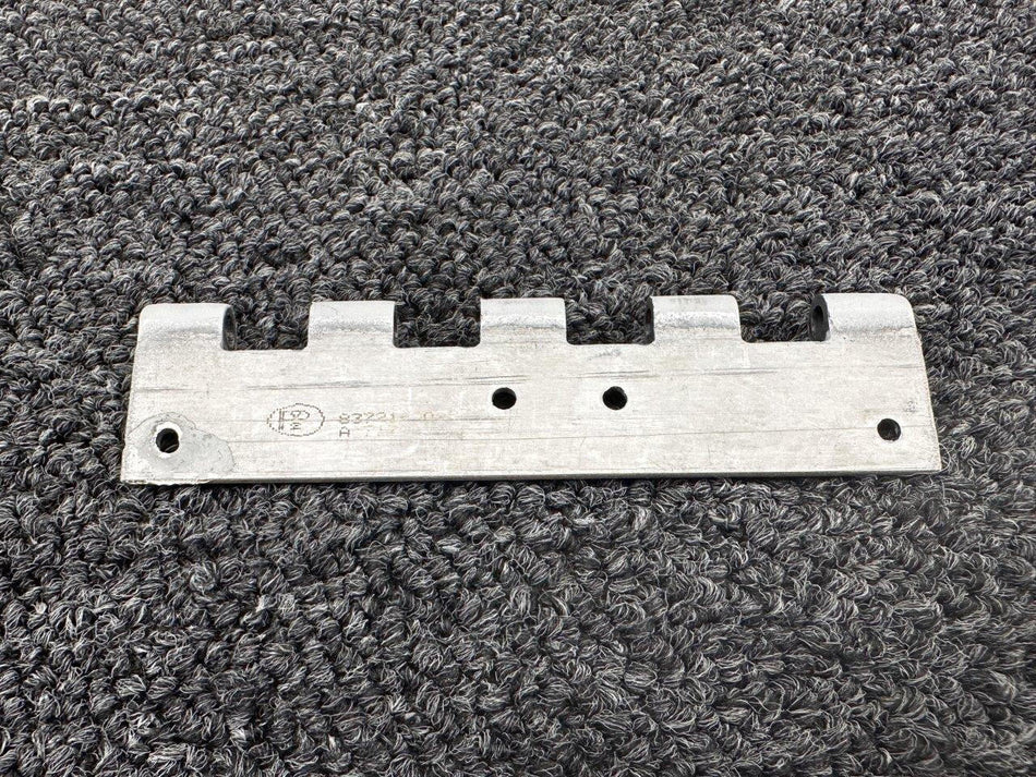 Piper Aircraft Parts 83721-003 Piper PA46-310P Main Gear Door Hinge