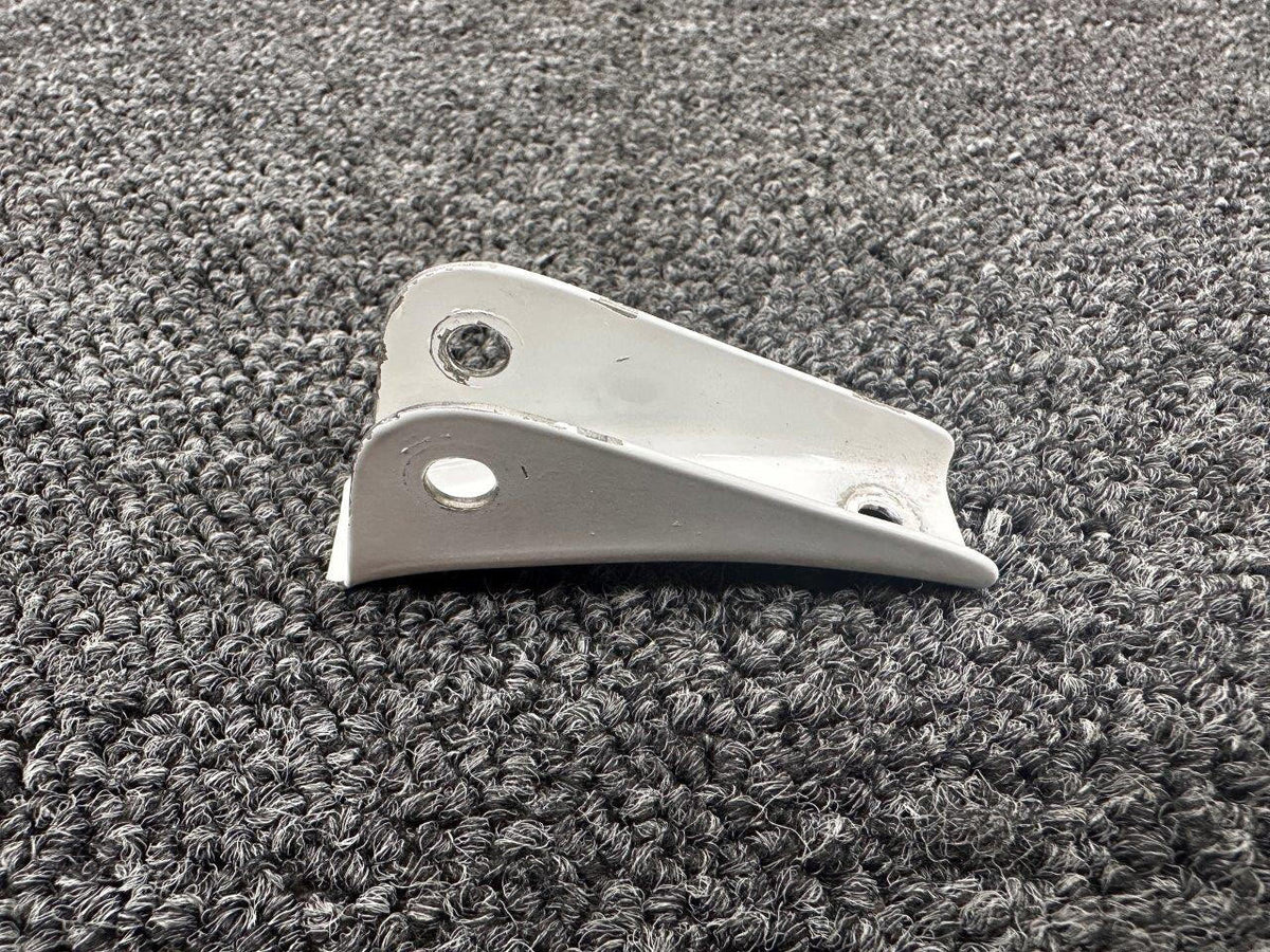 Piper Aircraft Parts 83594-002 Piper PA46-310P Bracket Flap Drive Outboard