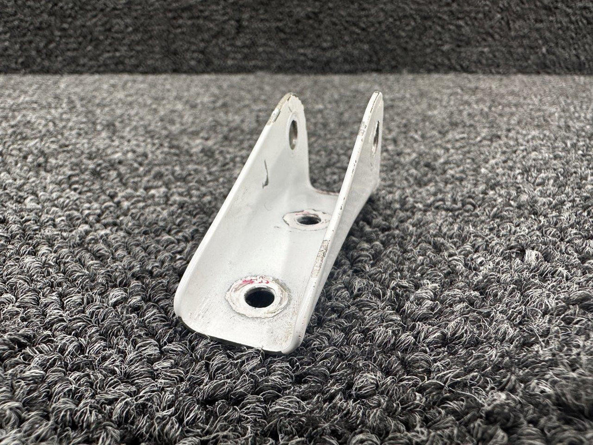 Piper Aircraft Parts 83594-002 Piper PA46-310P Bracket Flap Drive Outboard