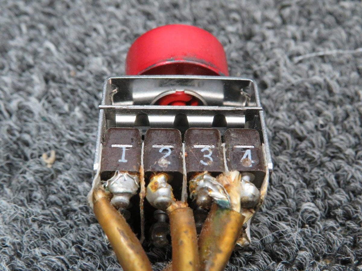 Master Specialties 2091-1 (Alt: 96182-8135) Master Specialties Start Switch