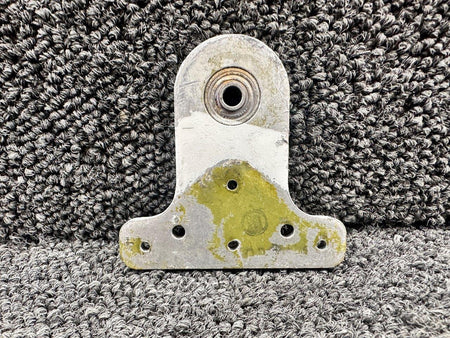Piper Aircraft Parts 83425-002 Piper PA46-310P Vertical Hinge Center