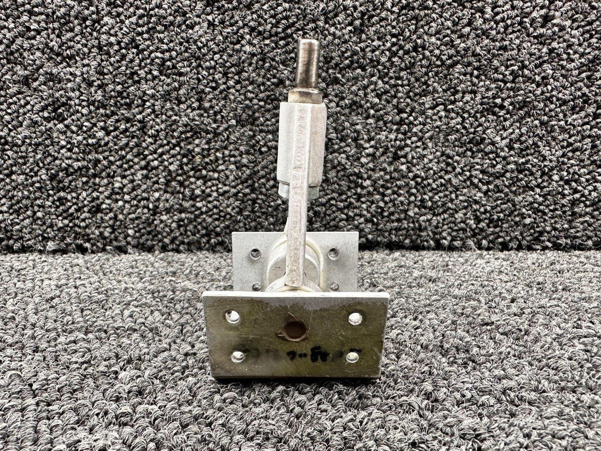 Piper Aircraft Parts 82875-002 (Use: 106709-002) Piper PA46-310P Aileron Drive Fitting