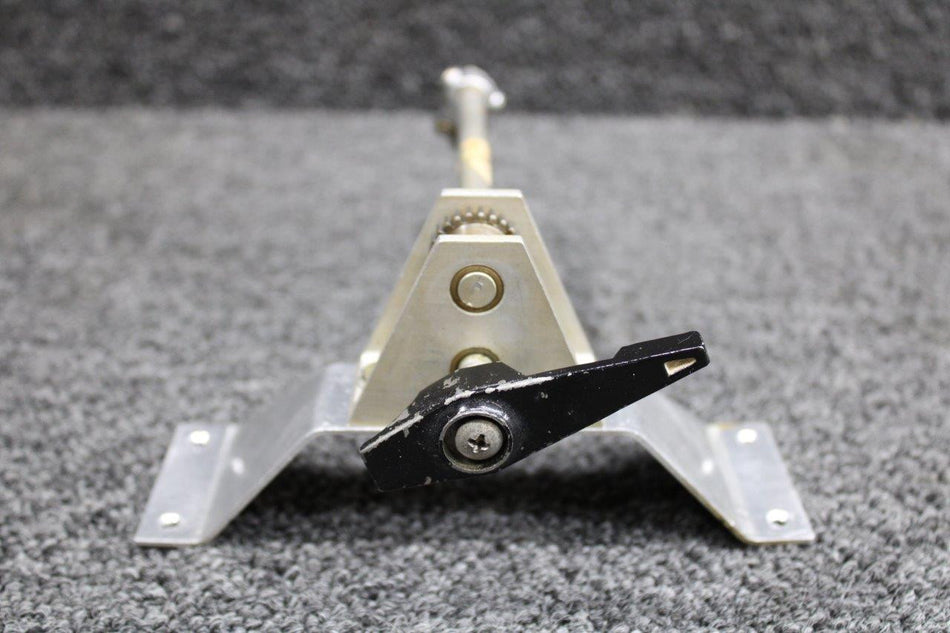 0716607-4 (Use: 0716174-1) Cessna 182Q Fuel Selector Gear Assy w Shaft, Handle