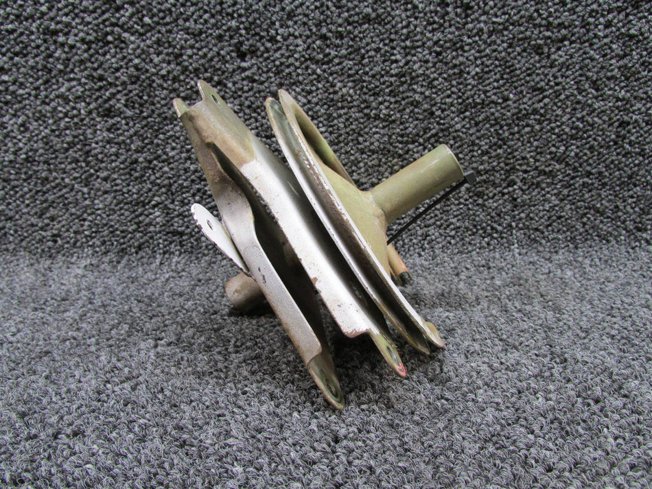 0762054-3 (Use: 0762054-4) Cessna 182Q Flap Drive Pulley Assembly RH