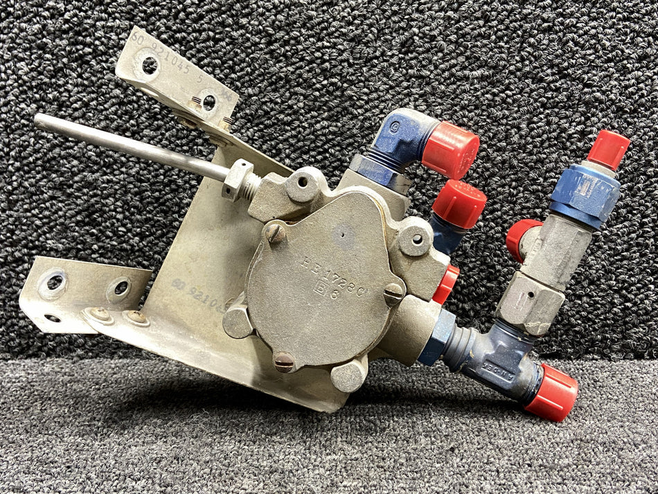 HE780-5 Janitrol Fuel Selector Valve Assembly LH