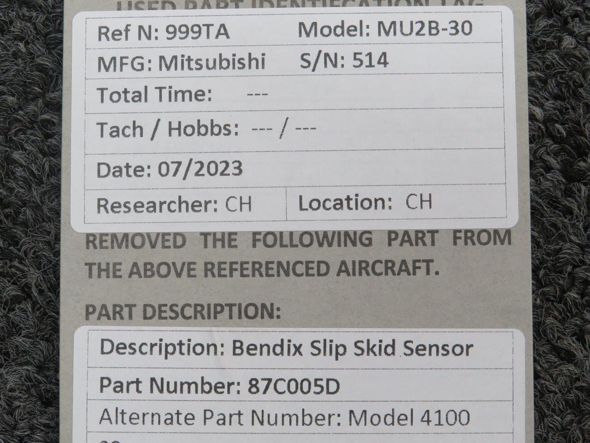 KC82923MBM10-DO