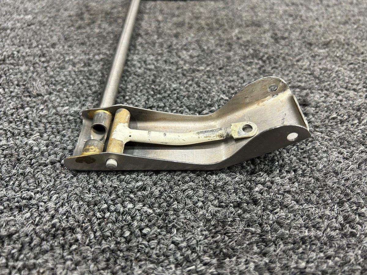 Beechcraft Parts 002-430055-4, 002-430055-5 Beech Openable Window Handle RH with Links and Pin