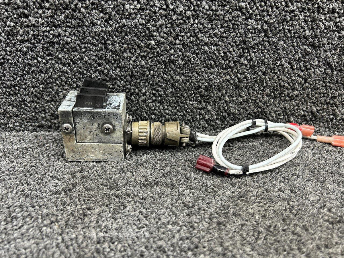 Beechcraft Parts 4E1387-5 (Use: 90-3085-1) Beech Propeller De-Ice Brush Block Assy (2 Blade)