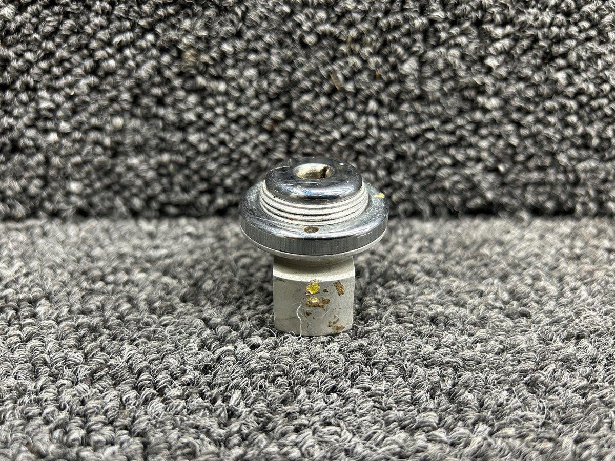Beechcraft Parts 23599-01 (Use: 23599-11) Beechcraft E-55 Oxygen Outlet Assembly (Straight)