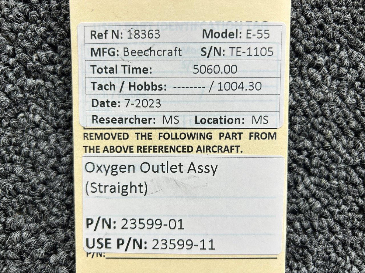 Beechcraft Parts 23599-01 (Use: 23599-11) Beechcraft E-55 Oxygen Outlet Assembly (Straight)