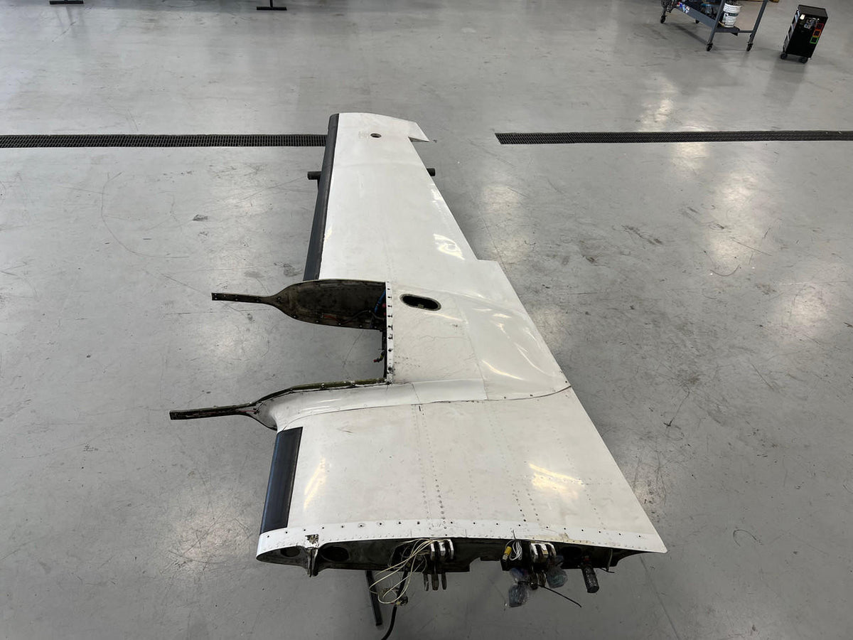 Piper Aircraft Parts 200028-510 Piper Smith Aerostar 601P Wing Structure Assy RH