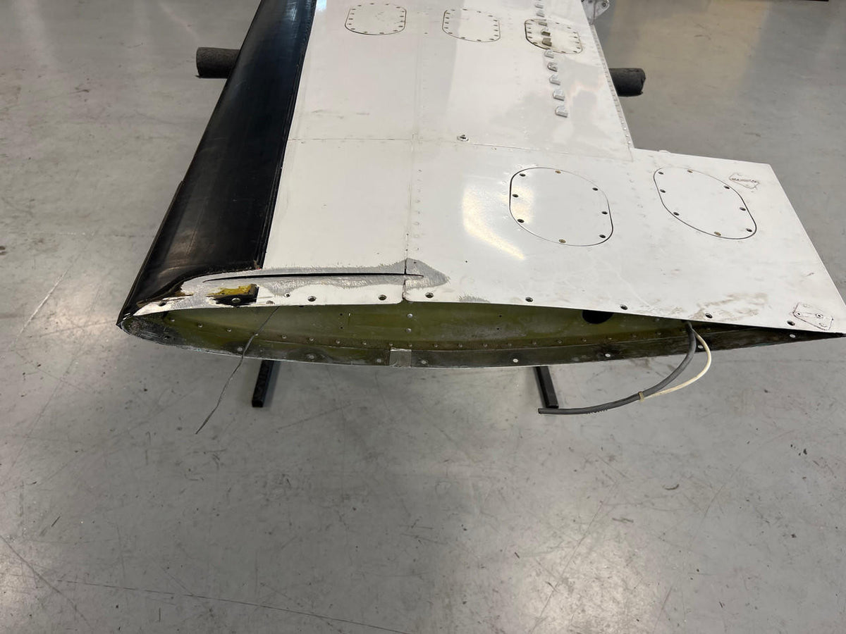 Piper Aircraft Parts 200028-510 Piper Smith Aerostar 601P Wing Structure Assy RH