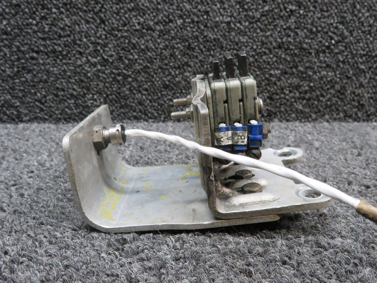 Piper Aircraft Parts 3E2044-1 Piper PA-31T Brush Block Assembly w Mount RH