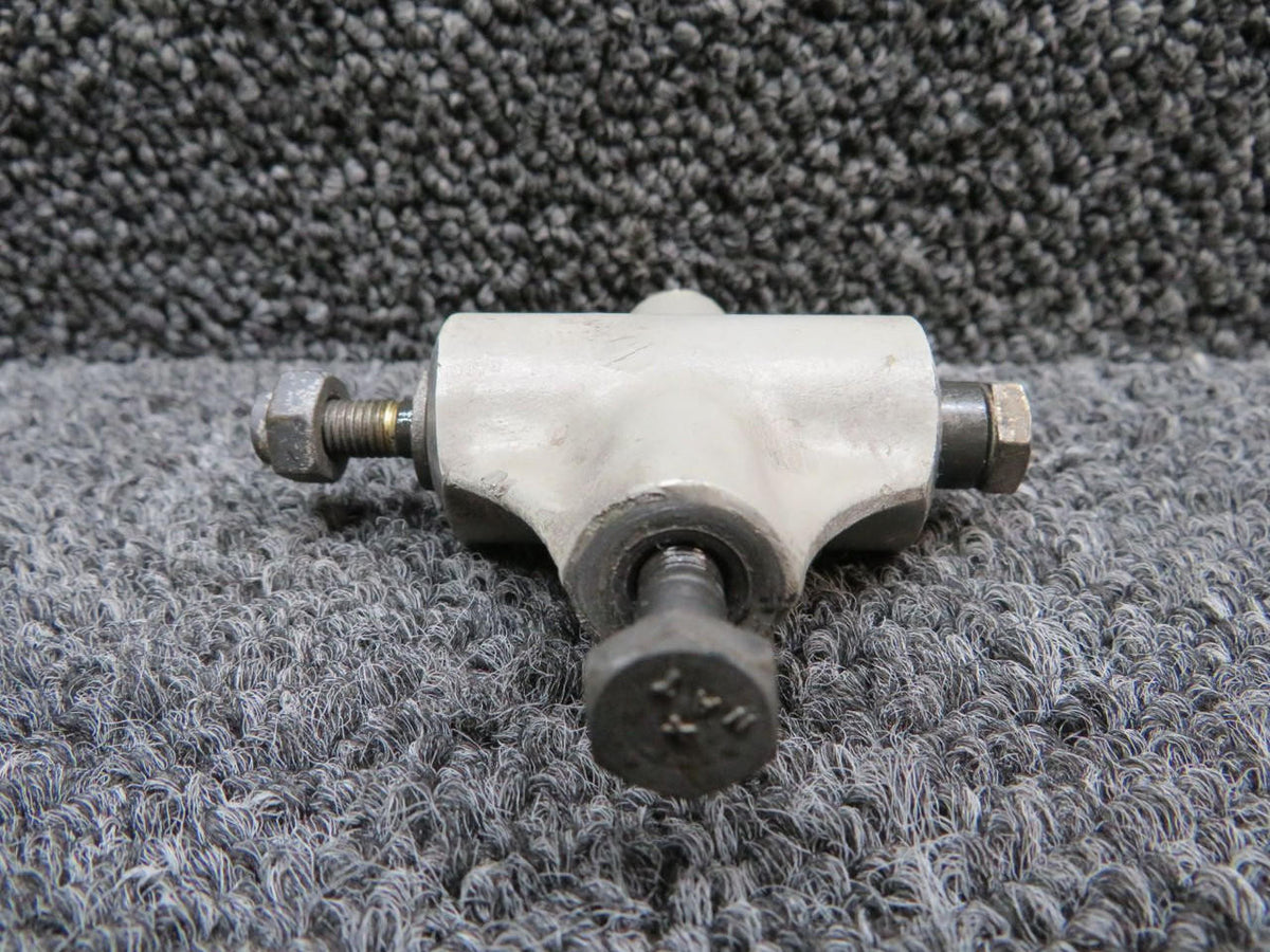 Cessna Aircraft Parts 5042012-4 Cessna 421B Nose Gear Steering Block Gimbal