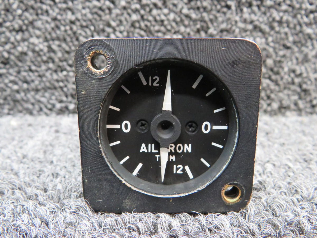 General Electric 8DJ49LWG-2 General Electric Aileron Trim Indicator