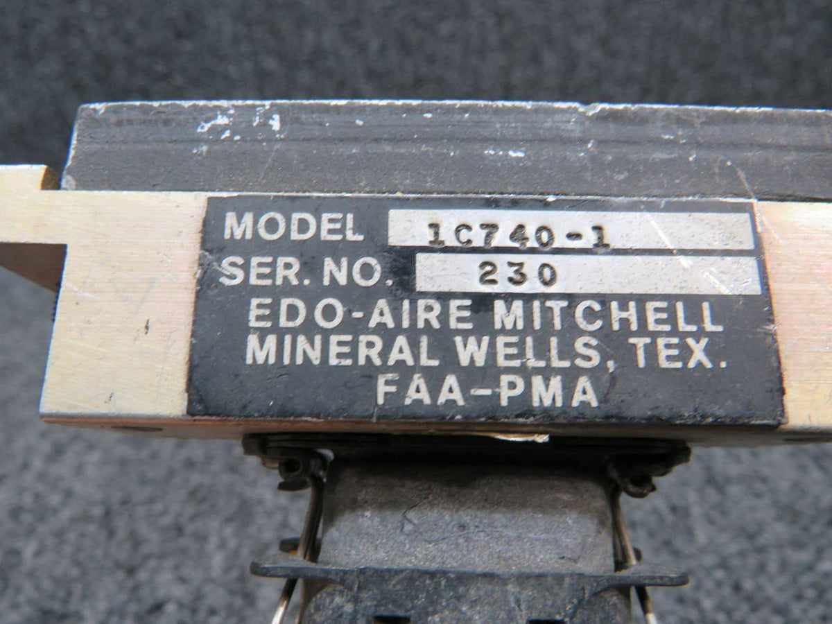 1C740-1 Beech B-60 Edo-Aire Flight Director Mode Annunciator (28V) BAS Part Sales | Airplane Parts