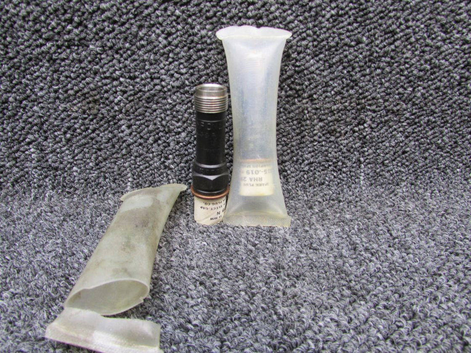 RHA29N Champion Spark Plug Set of 2 (New Old Stock)