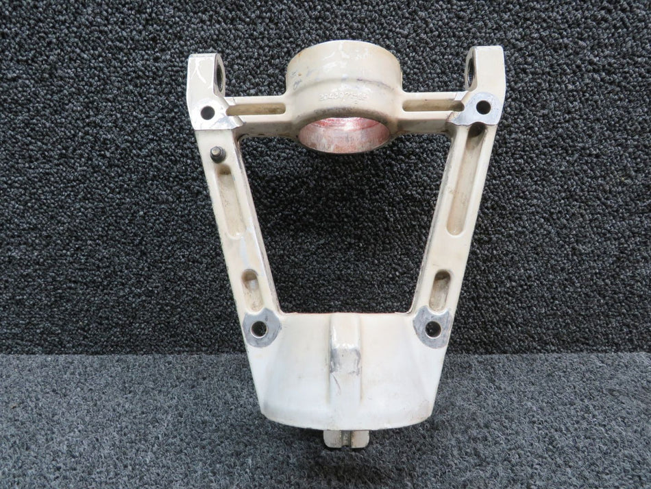 2443007-1 Cessna 172RG Nose Gear Trunnion Assembly