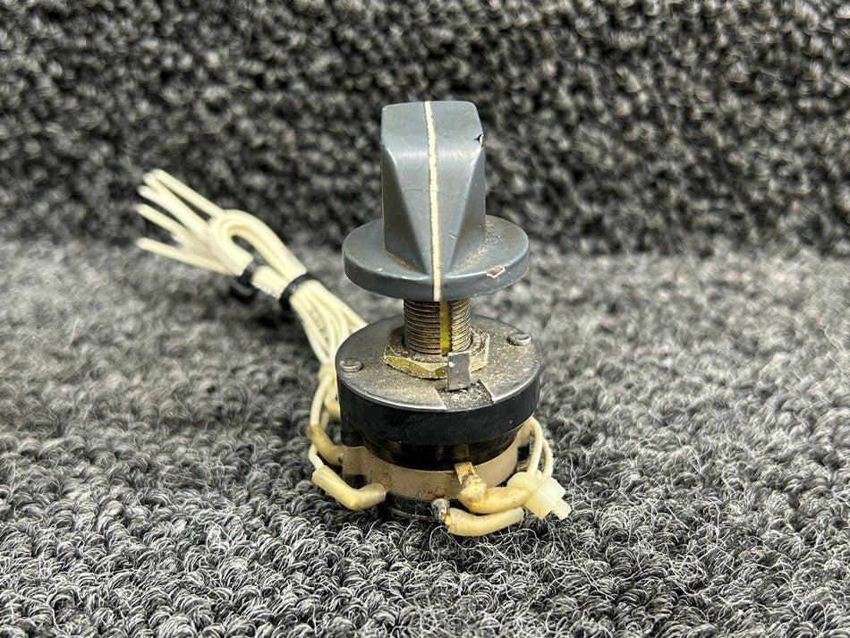 7801, CM3590-5 Gray Hill Rotary Switch with Knob